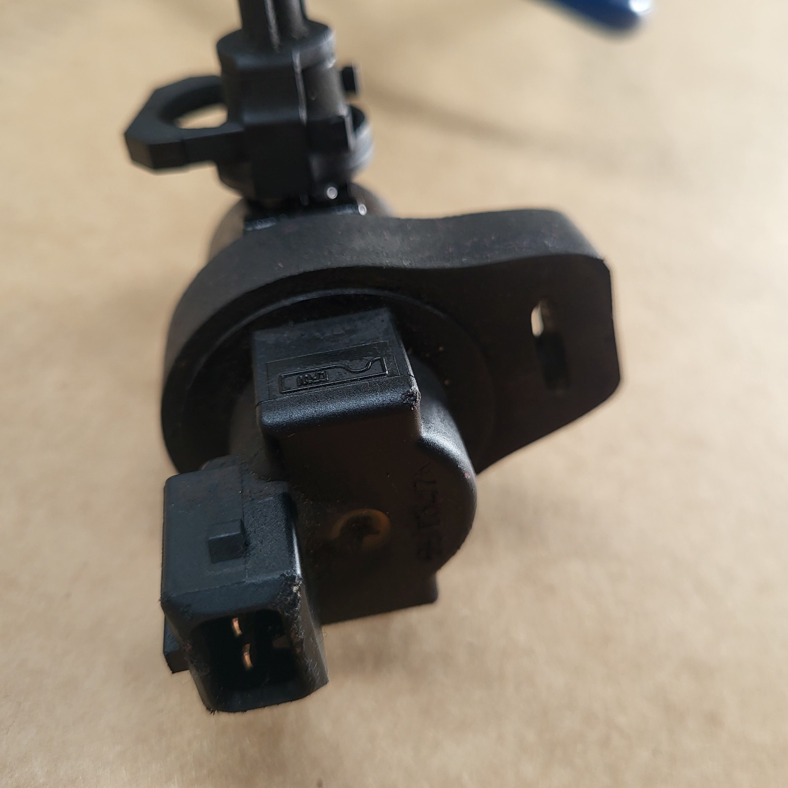 Tank Ventil BMW E36  Z3  Entlüftungsventil 1433602 + Entlüftungsleitung 1184613