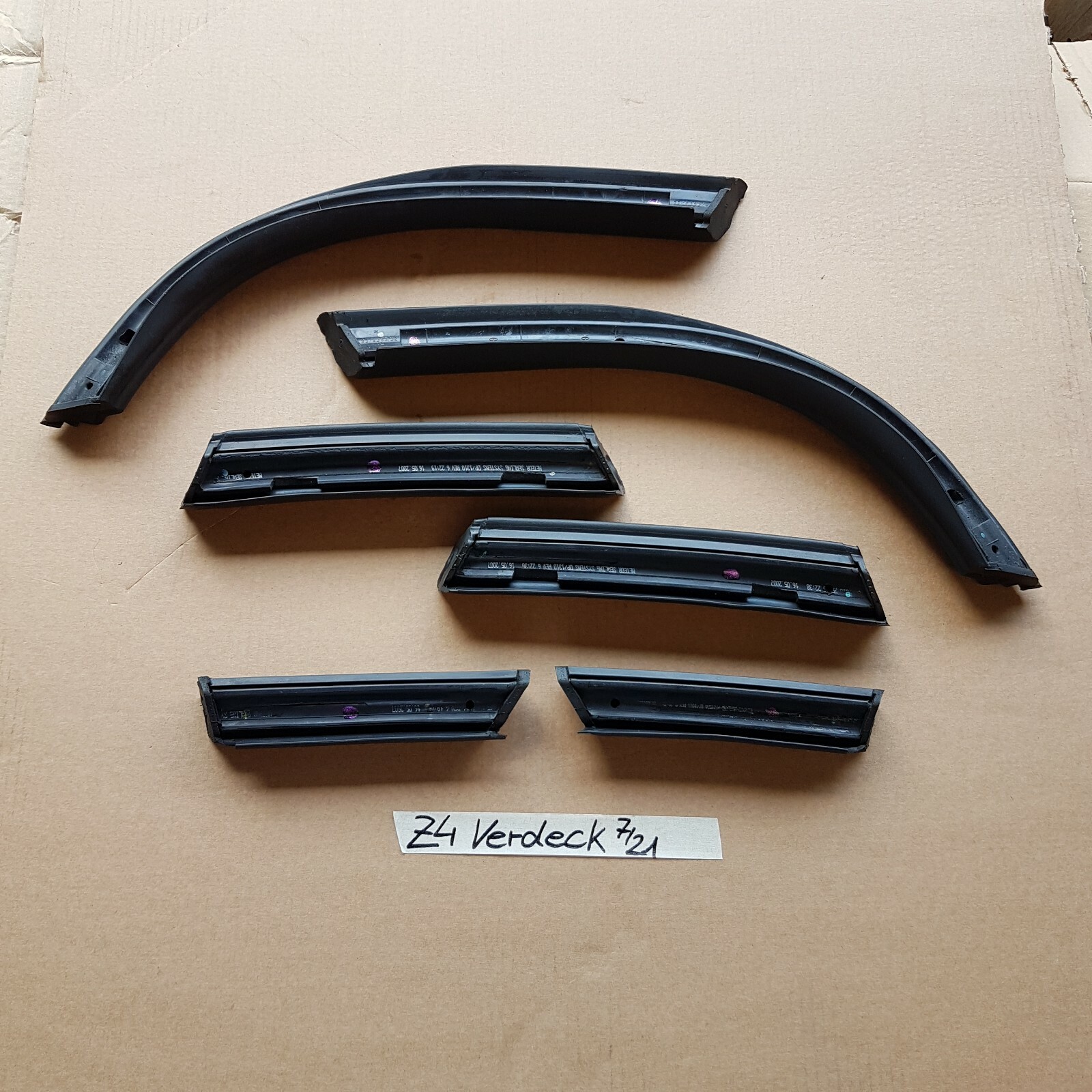 Gummi Dichtung BMW Z4 E85 Roadster Abdichtung Verdeck rechts + links