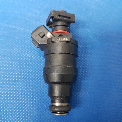 BMW E31  E32  E34  E38  E39 Einspritzventil 1747406 Einspritzmotor Düse