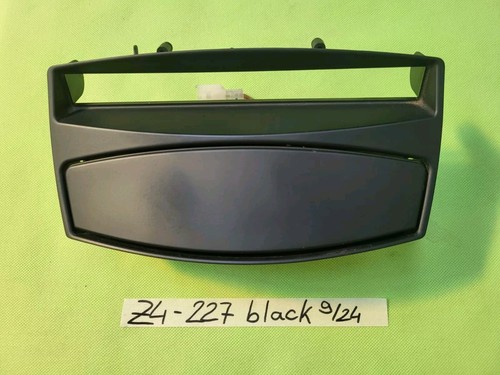 BMW Z4 Mittelkonsole Ablagefach Aschenbecher schwarz 7037227 Zigaretten Anzünder