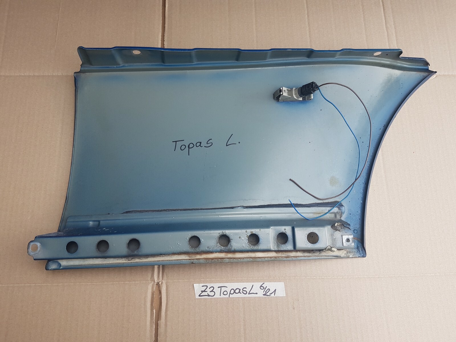 BMW Z3 Roadster Coupe Kotflügel Seitenwand  VORNE LINKS Fahrer Seite Topas blau