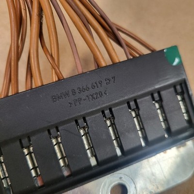 BMW Z4 E85 E86 E34 E36 E46  Z3 Masse Kabel Verteiler 8366619