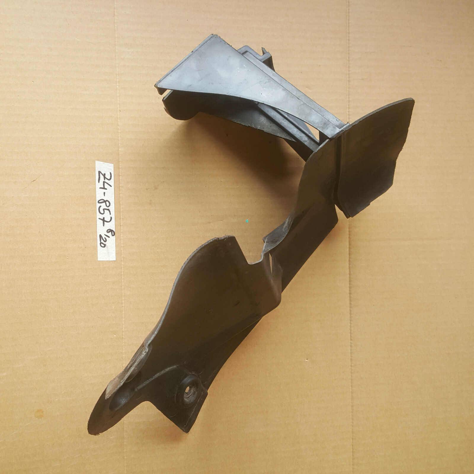 BMW Z4 E85 Unterfahrschutz Unterbodenschutz Radhausschale hinten links 7114857