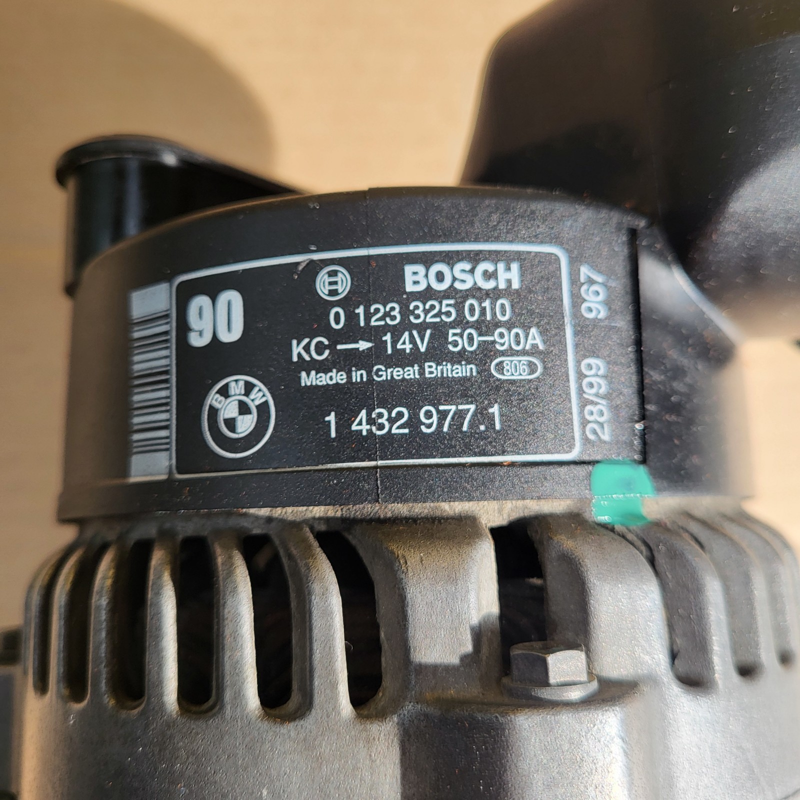 BMW E46 + E36 + Z3 Lichtmaschine  1432977  Kompakt Generator 90 A Bosch